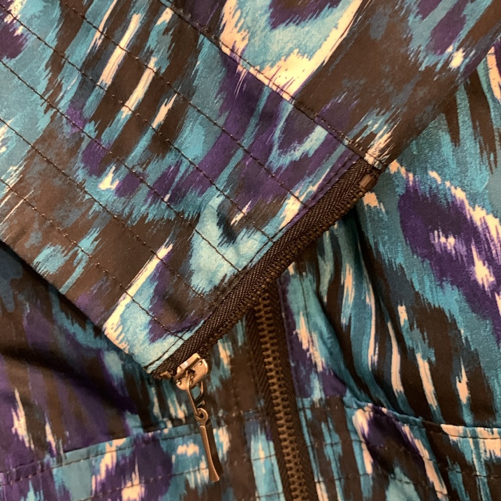 Chico’s Zenergy Watercolor Jacket - Picture 5 of 8